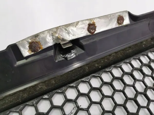 Motorabdeckung Mazda CX-7 2007 OEM L33E207B0 image 6