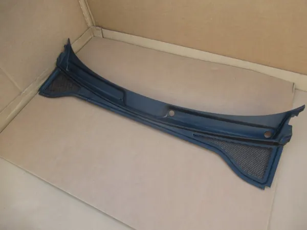 Audi Q3 83A F3 Tuulilasi OEM 83B819403A image 3