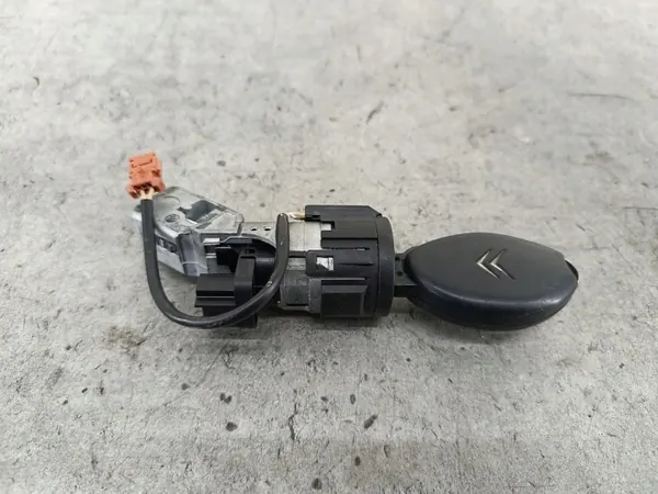 OEM STACYJKA CITROEN C5 II 2.0 HDI - Usado image 4