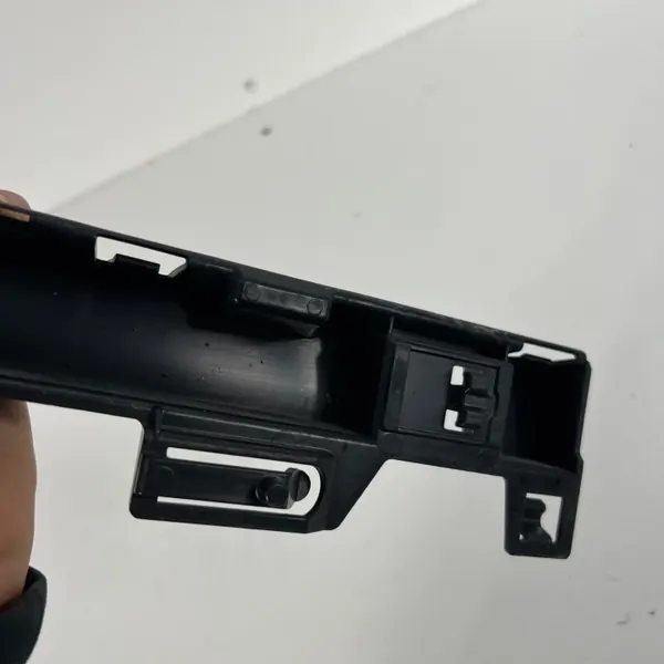 BMW 51777268073 Vänster Tröskelfästeclip image 3