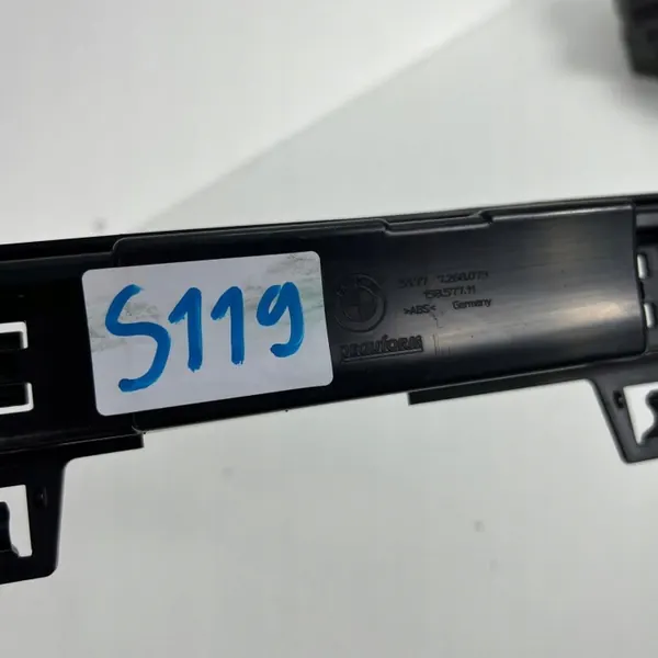 BMW 51777268073 Vänster Tröskelfästeclip image 8