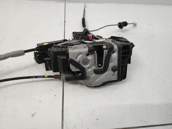 Dörrlås Höger Bak Mercedes E-Klass W213 AMG image 7