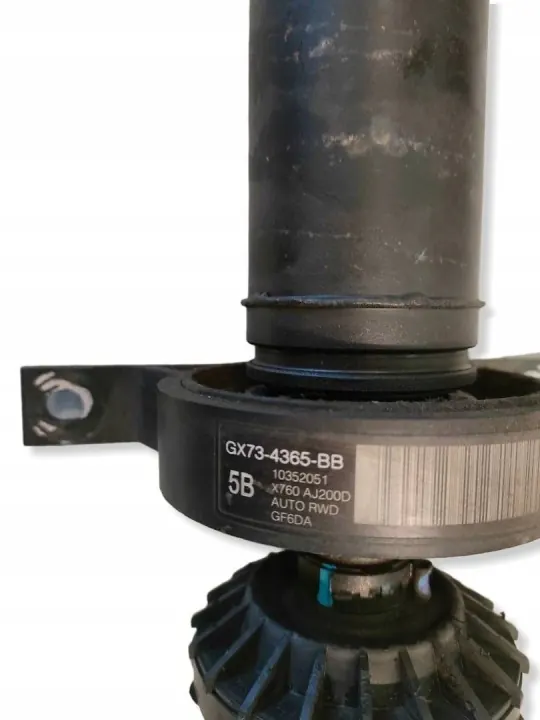 Jaguar XE Sedan Aandrijfas OEM GX734365 image 9