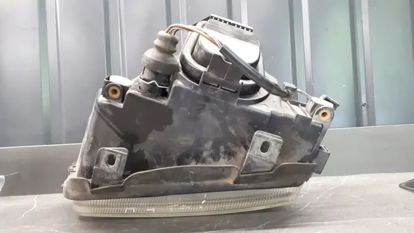 Faros izquierdo Audi A4 B5 1995-2001 Valeo image 4