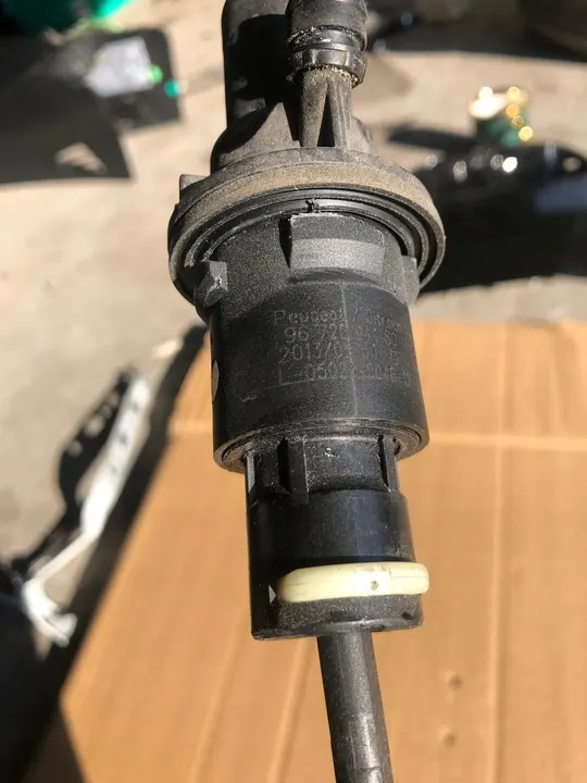 Kytkinvapautin Peugeot 208 Täydellinen 1.4 HDI image 2