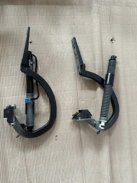 OEM 7366398 7366397 BMW 5 G30 LCI Charnière Coffre Électrique image 4