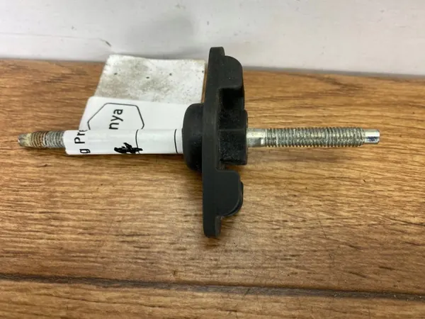 Tornillo rueda de repuesto OEM SRUBAZAPAS Ford Mustang VII image 2