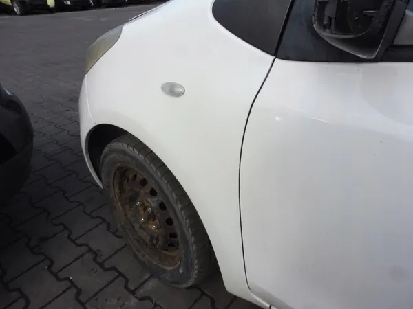 Parafango Anteriore Sinistro Toyota Yaris II 2006-2009 image 3