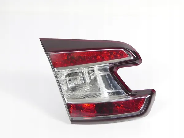Luz trasera izquierda Renault Megane III GrandTour image 2