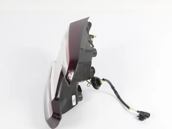 Luz trasera izquierda Renault Megane III GrandTour image 5