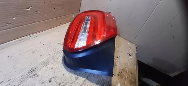 Lámpara trasera LED derecha Mercedes W176 A1769063200 image 10