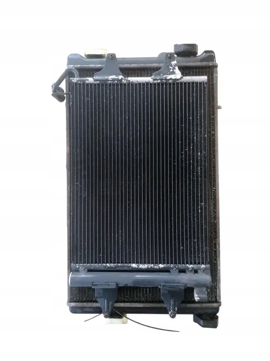 Radiador de agua / VW Passat B6 Touran I Caddy III / 1.9 TDI 2.0 TDI / Usado image 3