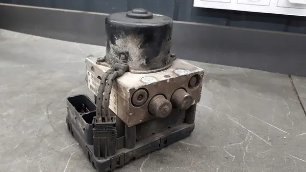 Bomba ABS Chrysler Voyager IV 2.8 CRD OEM P04721427AK image 5