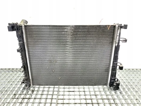 OEM 214107347R Vesijäähdytin Dacia Sandero III:lle image 2