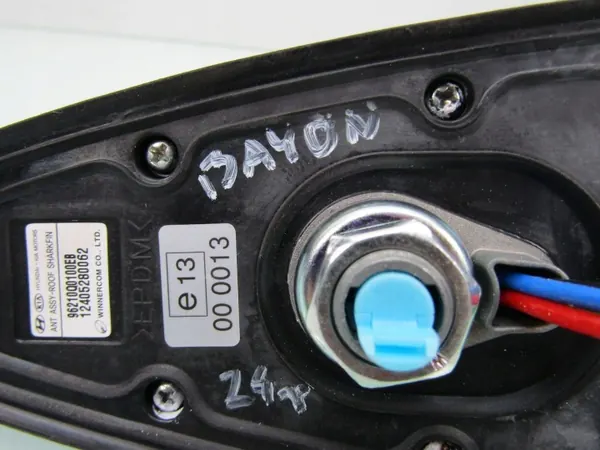 Base d'antenne toit OEM 96210Q0100EB pour Hyundai Bayon image 7