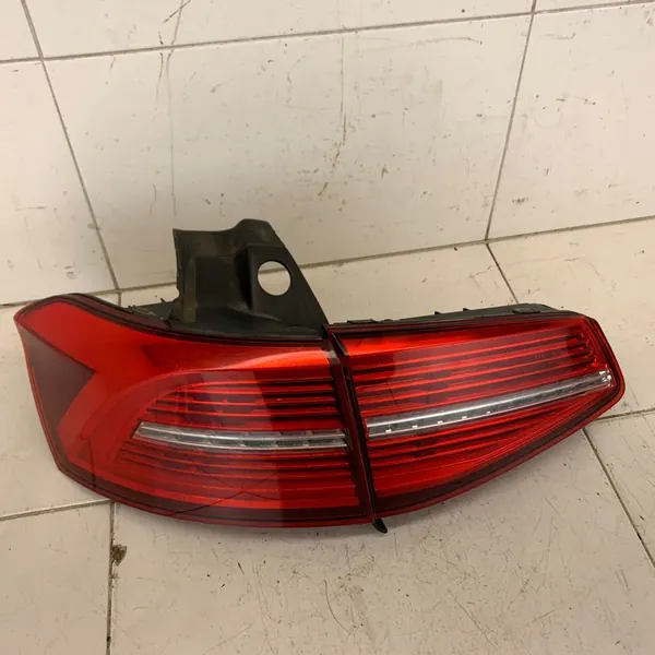 Conjunto de lámpara trasera izquierda VW PASSAT B8 3G 2016 image 4