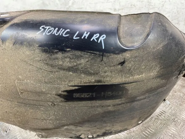 Arco de rueda trasero Kia Stonic OEM FBZ18320 Usado image 4