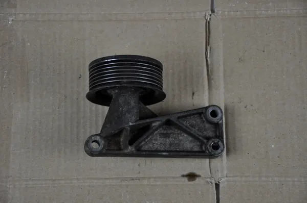 Support avec rouleau Land Rover Discovery 2 Defender 99-04 image 1