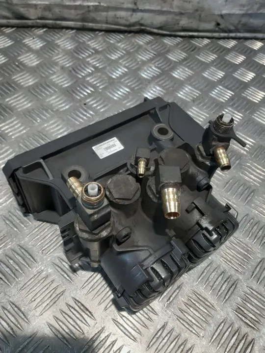 Mercedes Actros MP4 EBS Modulator A0004295824 image 5