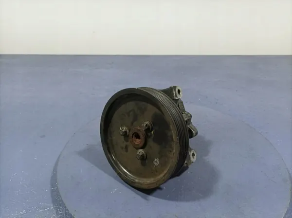 Mercedes ohjauspumppu OEM A0024667401 Käytetty image 2