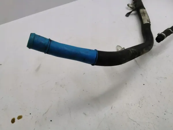 BMW X5 E53 2006 Tubo de Enchimento de Combustível OEM 7175082 image 3