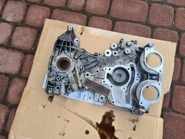 Distributiedeksel & oliepomp OEM 25194353 Opel Meriva B image 2