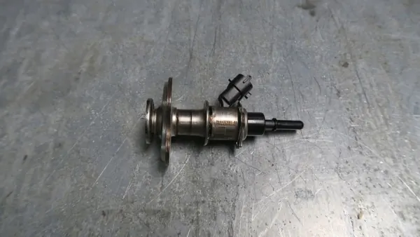 Injecteur AdBlue OEM LK21-5J281-AA pour Ford Transit image 2