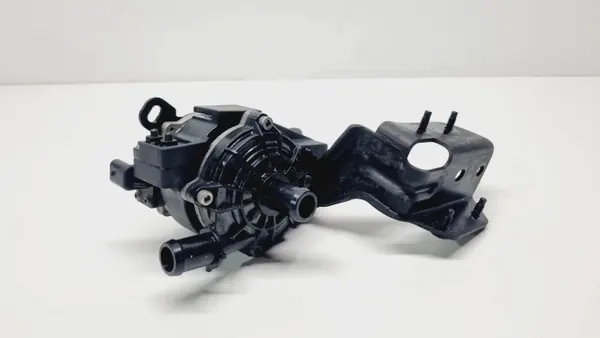Waterpomp Nissan Qashqai III J12 1.5 VC-T OEM 21580-6UM0A image 2