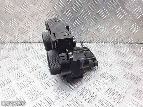 Module de contrôle AC Isuzu D-MAX OEM 8980526444 image 3