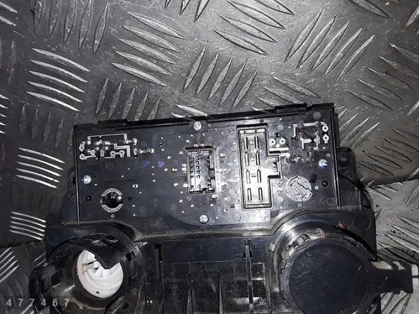 Module de contrôle AC Isuzu D-MAX OEM 8980526444 image 5