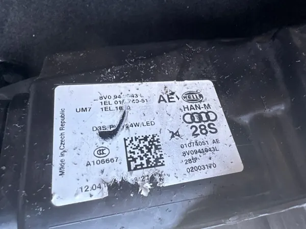 Faros izquierdo Audi A3 8V0941043L image 6