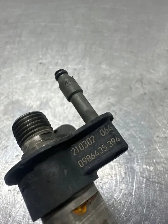 Iniettore carburante BMW 5 E60 E61 2008 image 4