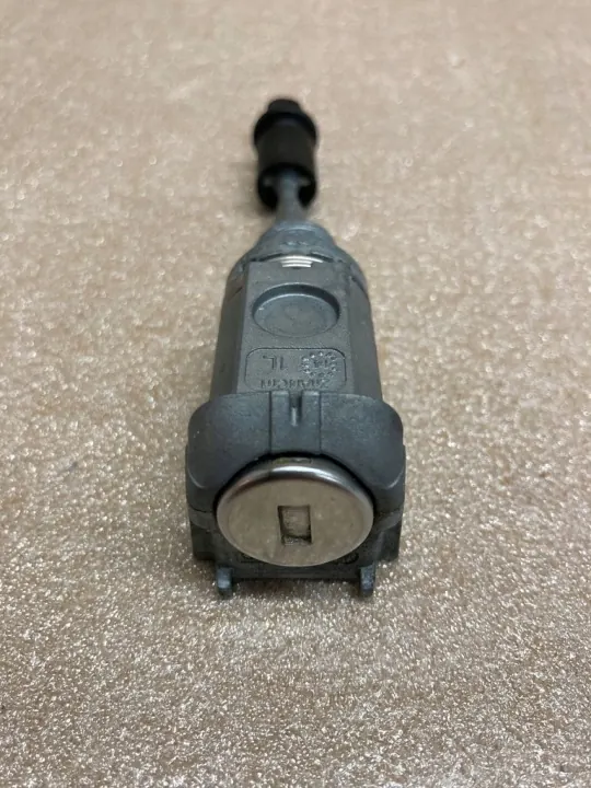 Audi Q7 SQ7 ovenlukon sisäosa OEM 4M1837167 image 2