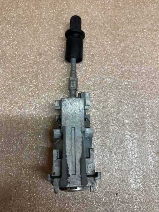 Audi Q7 SQ7 ovenlukon sisäosa OEM 4M1837167 image 3