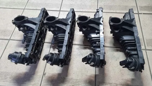 Coletor de admissão Volkswagen 04L129709E image 3