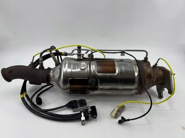 Gebrauchter Iveco Katalysator OEM 5802526552 image 2