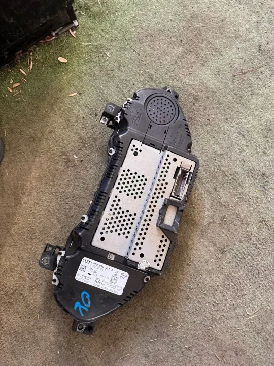 Audi A5 Europa Snelheidsmeter OEM 4135 - Gebruikt image 3