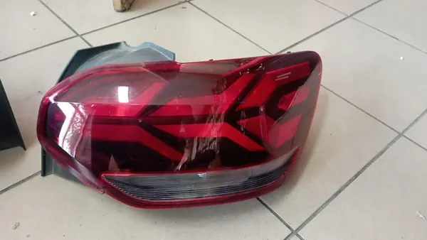 Bakljus Dacia Sandero III Stepway 265557573R 265501832R image 4