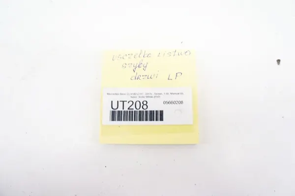 OEM UT208 Etu-Vasen Ovi-Ikkuna Kaavin Nauha image 4