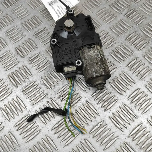 Moteur de toit ouvrant BMW OE 7316535 Arrière image 4