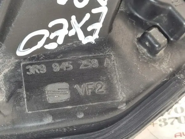 Conector de luz trasera SEAT EXEO OEM 3R9945258A image 5