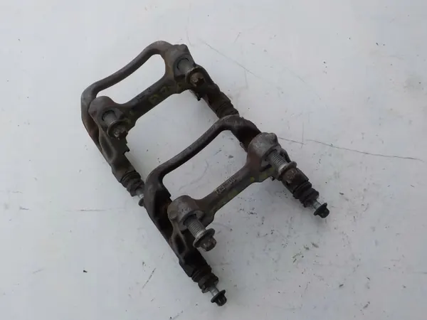 Support de serrage arrière Mercedes Classe A W177 OEM L76724AD image 2