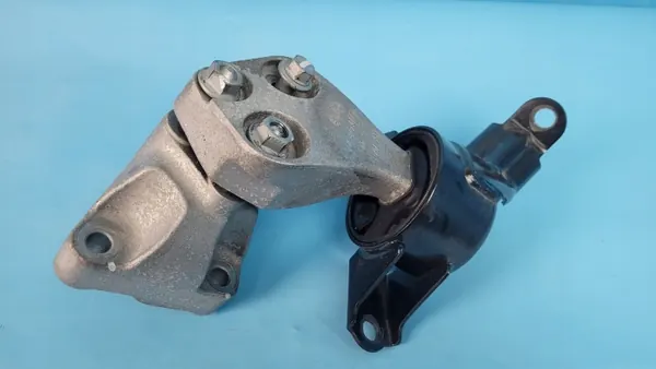 Chery Omoda 5 vaihteiston tuki OEM 206000096AA image 2