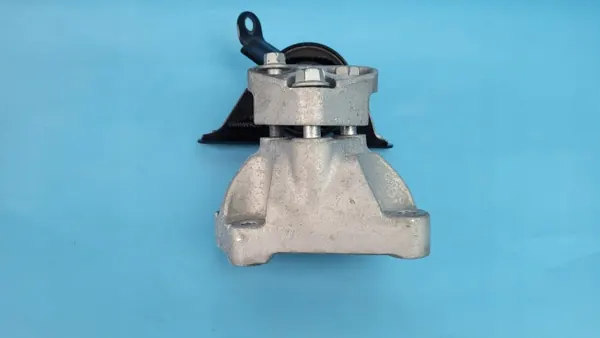 Chery Omoda 5 vaihteiston tuki OEM 206000096AA image 3