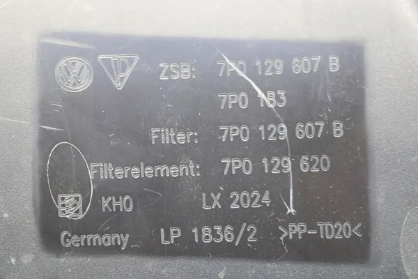 VW Touareg Luchtfilter OEM bt-cars-27657 Gebruikt image 7