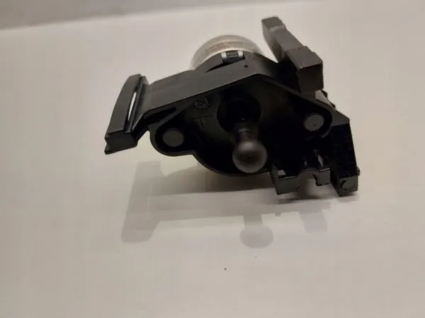 Audi A4 B8 Koplampverstellmotor OEM 307220041 image 5
