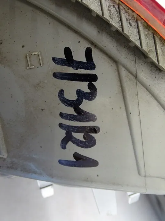 Linker achterlicht Mercedes W251 Lift A2518201964 image 7