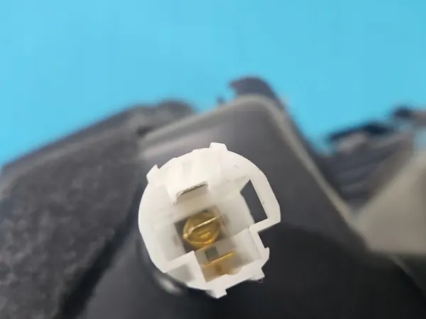 Rechte Kofferraumabdeckung OEM 5NA867764B VW Tiguan II 16- image 5