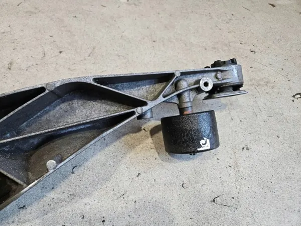 Support de boîte arrière OEM 6852896 pour MINI Countryman image 9