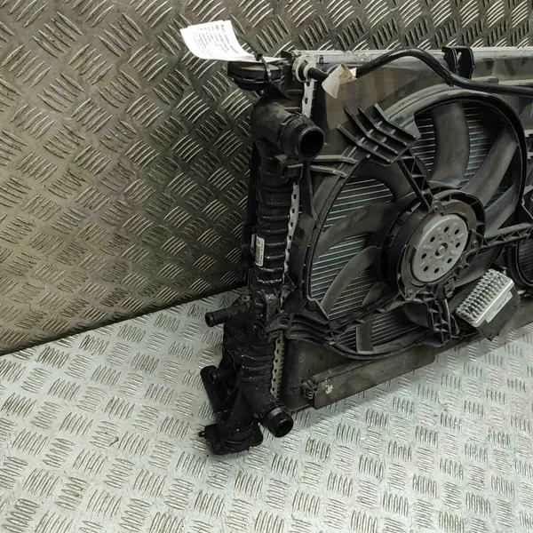 Jäähdytysosa OEM 8K0959501G Audi A6 Avantille image 3
